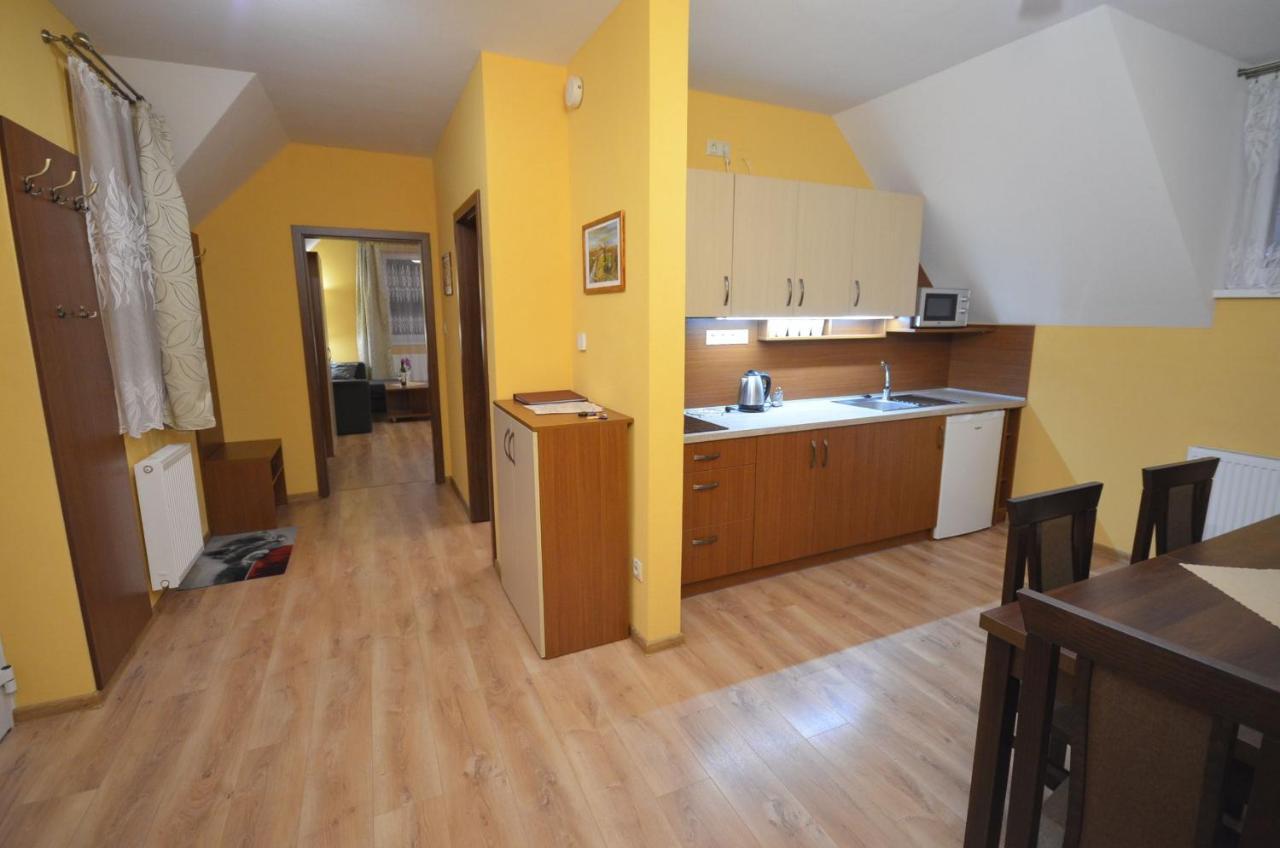 Apartmany Best I. Bešeňová מראה חיצוני תמונה