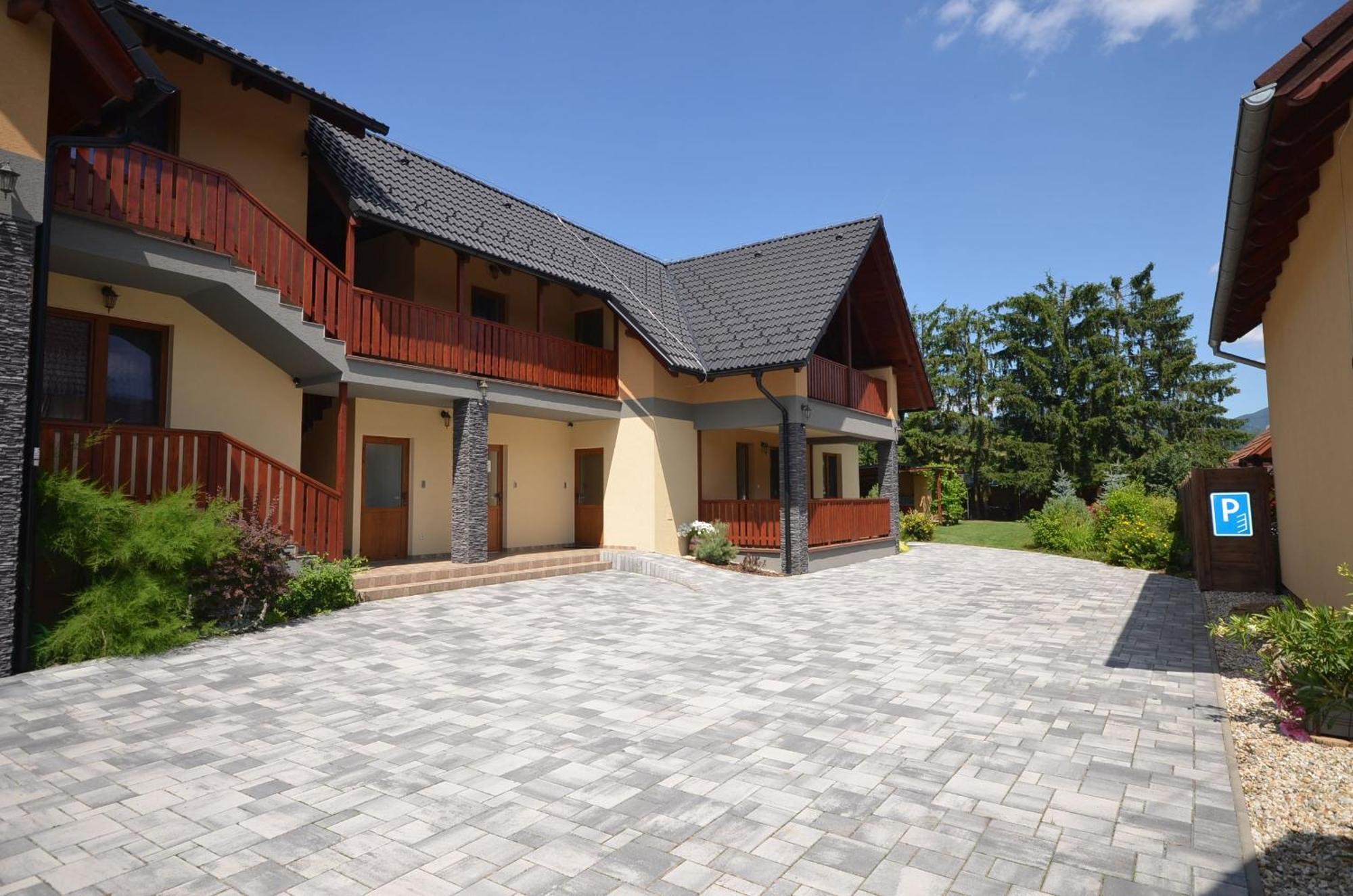 Apartmany Best I. Bešeňová מראה חיצוני תמונה